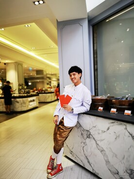 Veeravit Chさんのコーディネート