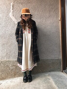 「刺繍」｜「アイテム（チェスターコート）」を使った、もぴこさん（レディース・160cm）の冬コーディネート