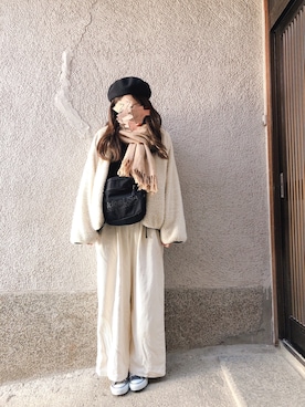 「白黒」｜「アイテム（ハンチング/ベレー帽）」を使った、もぴこさん（レディース・160cm）の冬コーディネート
