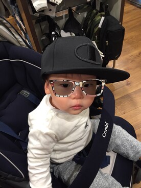 「BeBe（ベベ）のアイテム（Tシャツ/カットソー、ホワイト系）」を使った、achapiさん（キッズ）の春コーディネート