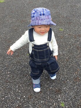 「西松屋（ニシマツヤ）のアイテム（帽子、ブルー系）」を使った、achapiさん（キッズ）の春コーディネート