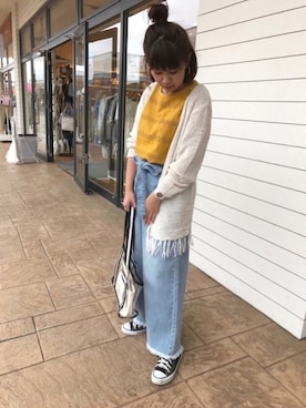 「切りっぱなしデニム」｜「アイテム（その他）」を使った、チエさん（レディース・156cm）の春コーディネート