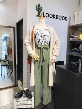 「LOOKBOOK穿搭冊」｜Yuli 🌵 LOOKBOOK➸穿搭冊さん（レディース・168cm）の春コーディネート