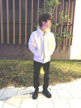 パーカーを使った 黒靴 のメンズ人気ファッションコーディネート Wear