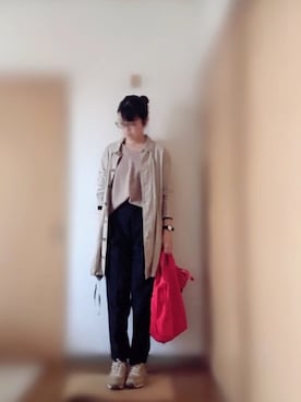 「ハイウエストパンツ」｜「アイテム（ステンカラーコート）」を使った、matinさん（レディース・163cm）の春コーディネート