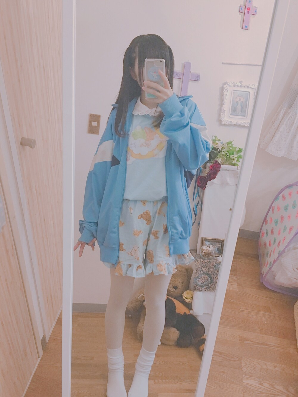 「夢かわいい」｜「Nile PERCHのアイテム（Tシャツ/カットソー、ブルー系）」を使った、みずいろさん（レディース・153cm）の秋コーディネートの1枚目の写真