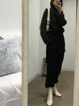 「袖ボリューム」｜「アイテム（スウェットパンツ）」を使った、영화さん（レディース・166cm）の冬コーディネート