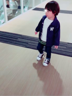 「petit main（プティマイン）のアイテム（ナイロンジャケット）」を使った、AoBaさん（キッズ・90cm）の春コーディネート