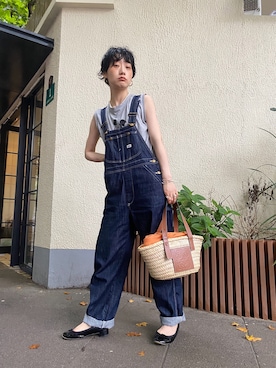 「Lee（リー）のLee×earth オーバーオール　＊（サロペット/オーバーオール、ブルー系）」を使った、WEAR 中国さん（レディース）の夏コーディネート