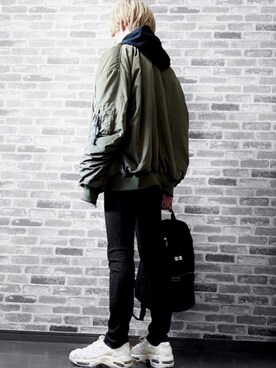 「PUMA」｜「アイテム（MA-1）」を使った、ちょびさん（メンズ・184cm）の春コーディネート