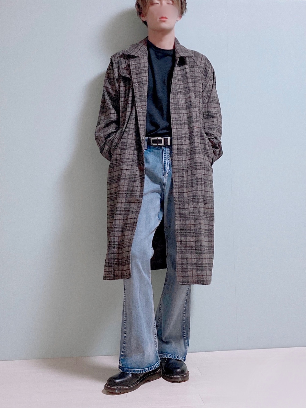「ベルト」｜「ADRERのhand made レザーベルト（ベルト、ブラック系）」を使った、ちょびさん（メンズ・184cm）の冬コーディネートの1枚目の写真