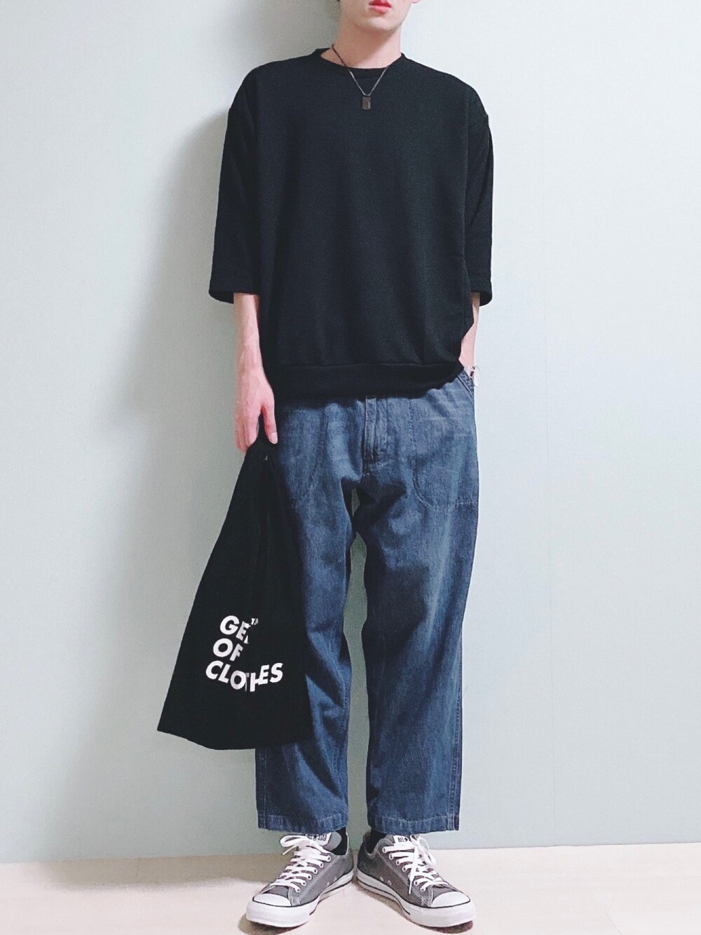 「これが私をアゲる服、デニム、Tシャツ、コンバース」｜「LeeのLee/リー【ストレスフリーな穿き心地】ラクして決まる　イージーワイドパンツ（その他パンツ、ブルー系）」を使った、ちょびさん（メンズ・184cm）の春コーディネートの1枚目の写真