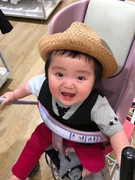 「しまむら（シマムラ）のアイテム（その他ベビー用品、ブラック系）」を使った、TSUKASOHTAさん（キッズ・110cm）の春コーディネート
