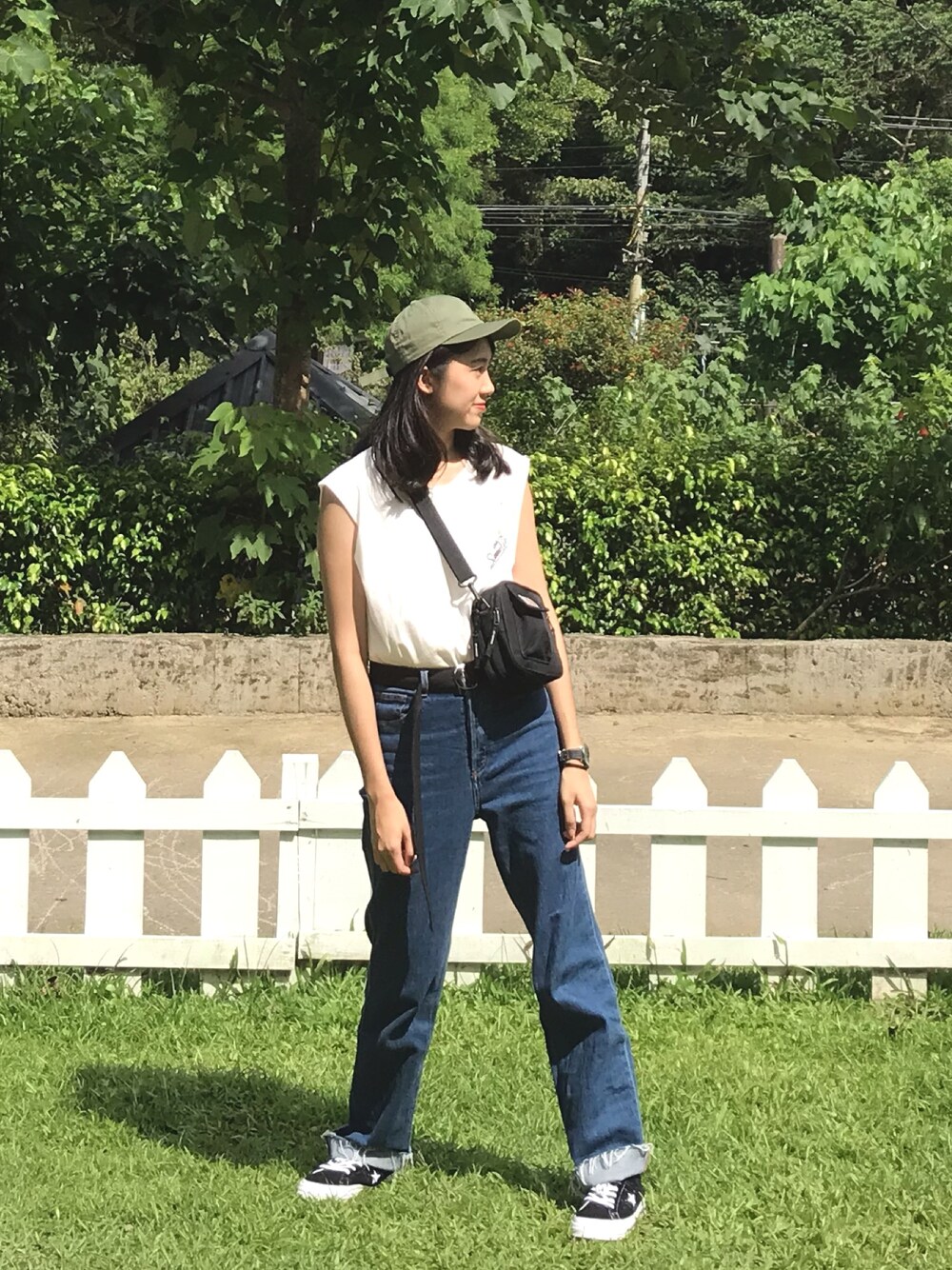 「CONVERSEのCONVERSE / ONE STAR J SUEDE（スニーカー、ブラック系）」を使った、Hsuan2さん（レディース・168cm）の夏コーディネートの1枚目の写真