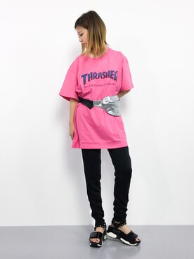 「アイテム（ボディバッグ/ウエストポーチ、シルバー系）」を使った、もえぴーさん（レディース・156cm）の夏コーディネート