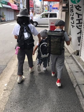 「KBF（ケイビーエフ）のアイテム」を使った、retoroさん（キッズ・130cm）の秋コーディネート