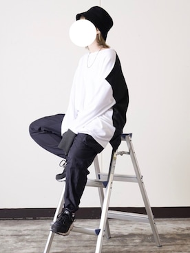 「YON（ヨン）のアイテム（トップス）」を使った、カリメロくんさん（メンズ・160cm）の秋コーディネート