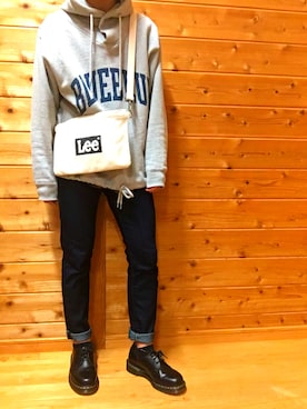 「BLUE BLUE（ブルーブルー）のアイテム（パーカー）」を使った、いるま。さん（メンズ・167cm）の冬コーディネート