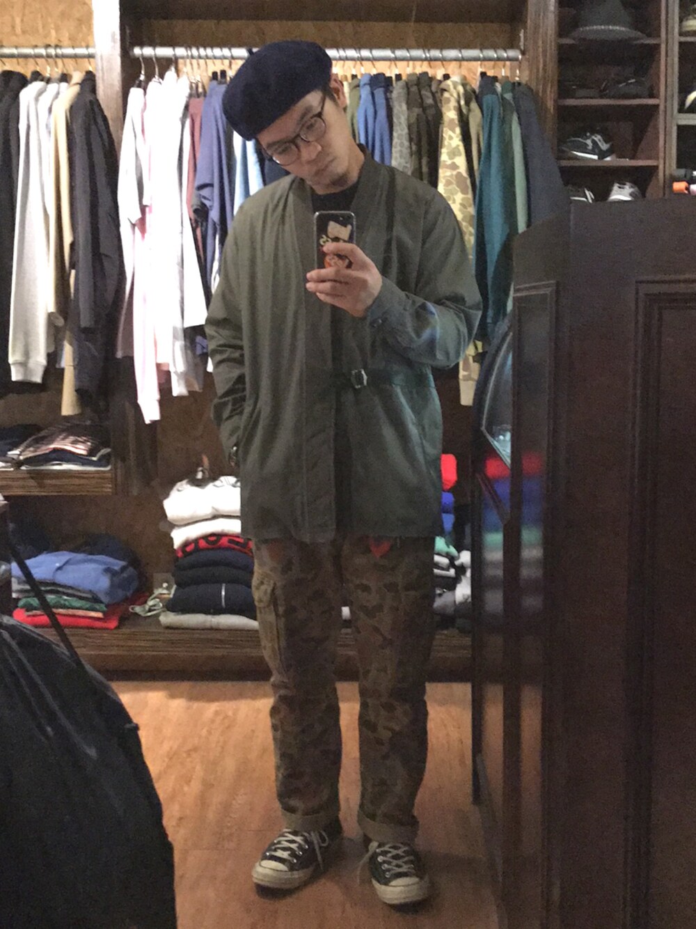 「casual、LAULHERE 、dominate、lesstaiwan、Taiwan、TAIPEI、ootd、snap、daily look、CONVERSE1970」｜「dominateのアイテム（その他アウター、グリーン系）」を使った、yjsu🇹🇼さん（メンズ・169cm）の秋コーディネートの1枚目の写真