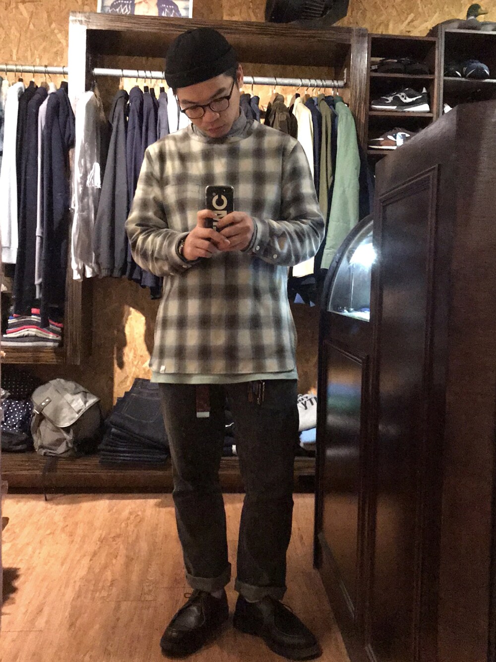 「lesstaiwan、TAIPEI、LIFUL MINIMAL GARMENTS、BETON CIRE、KLEMAN、casual、daily look、ootd」｜「LIFUL MINIMAL GARMENTS.のアイテム（カーディガン/ボレロ、その他）」を使った、yjsu🇹🇼さん（メンズ・169cm）の冬コーディネートの1枚目の写真