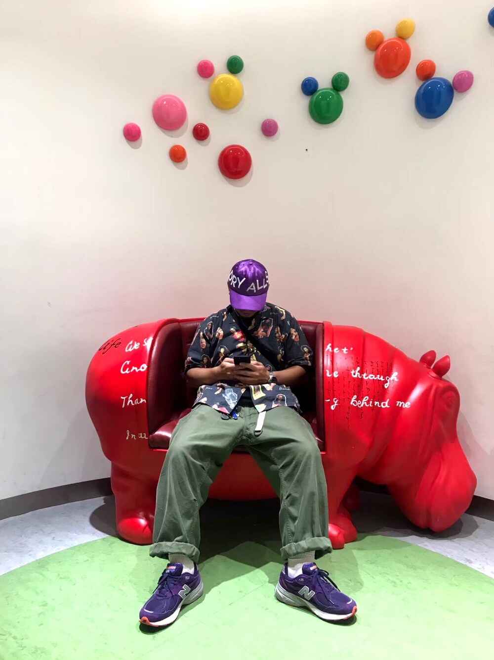 「HUMAN MADE、vintage、New Balance、casual、snap、Taiwan、Taichung、ootd」｜「HUMAN MADEのアイテム（キャップ、パープル系）」を使った、yjsu🇹🇼さん（メンズ・169cm）の春コーディネートの1枚目の写真