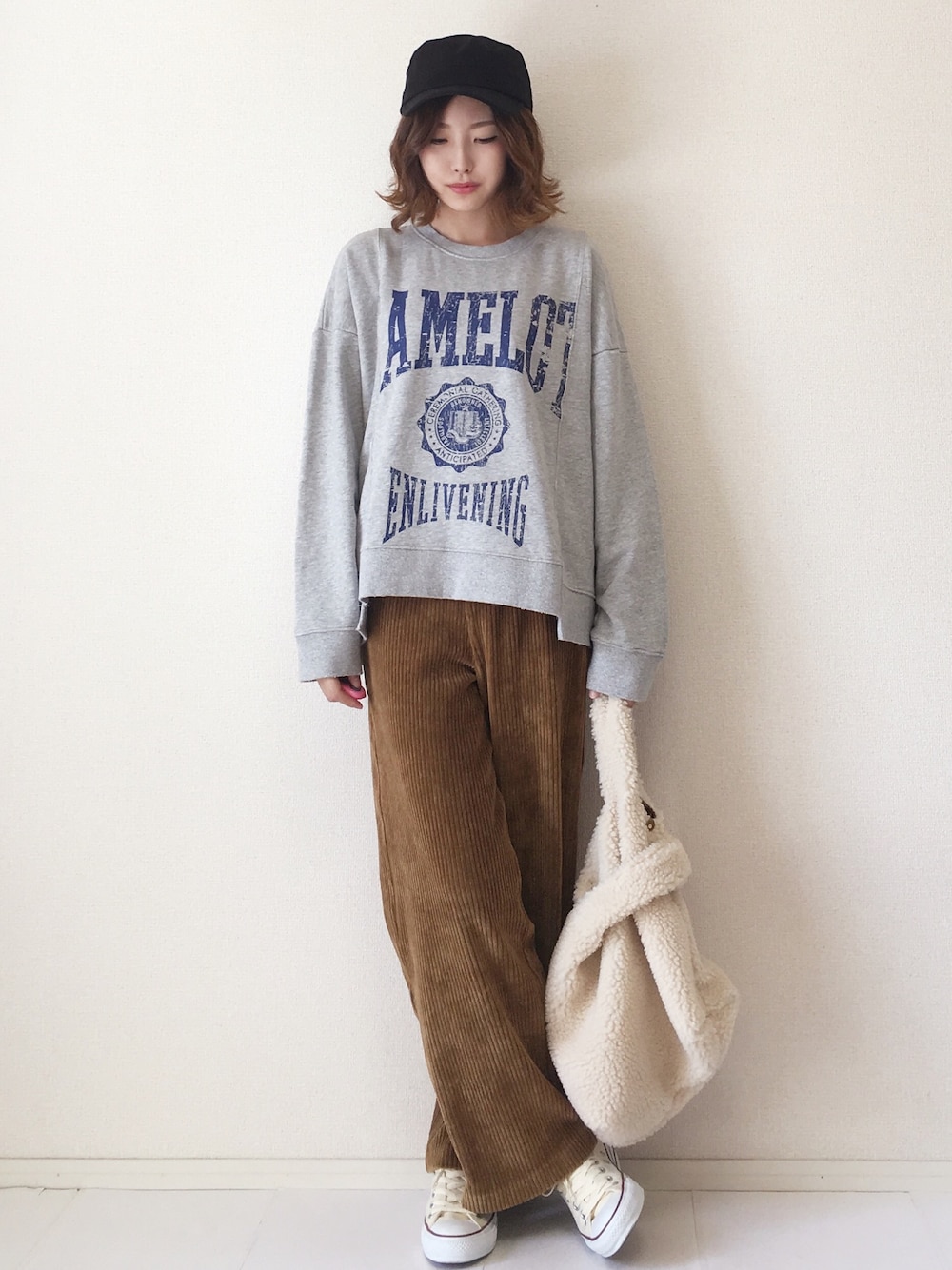 モラビト　スエット ワンポイント刺繍ラグランラインスウェット MONO-MART LADY'S