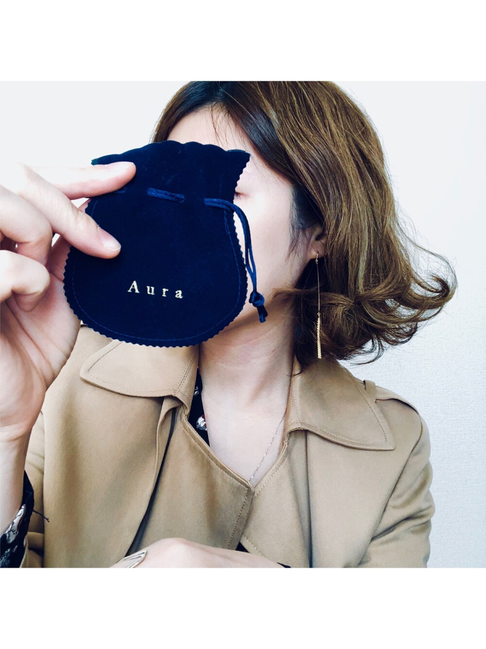 「ピアス、タイムセール、アクセサリー、フリンジピアス、ゴールドアクセ」｜「Auraのロング チェーン フリンジピアス（ピアス（両耳用）、ゴールド系）」を使った、まるちわさん（レディース・160cm）の冬コーディネートの1枚目の写真