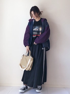 「adidas（アディダス）のアイテム（スカート）」を使った、まるちわさん（レディース・160cm）の秋コーディネート
