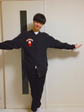 「Champion（チャンピオン）のアイテム（その他アウター）」を使った、水晶さん（メンズ・180cm）の春コーディネート