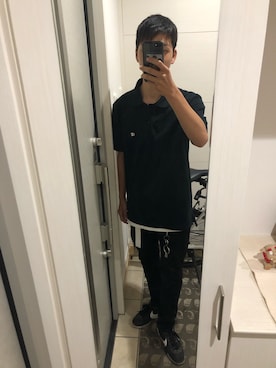 「Champion（チャンピオン）のアイテム（ポロシャツ、ブラック系）」を使った、早瀬さん（メンズ）の夏コーディネート