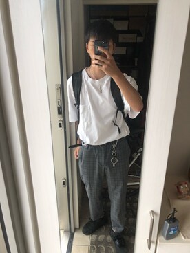 「UNIQLO（ユニクロ）のアイテム（トップス、ホワイト系）」を使った、早瀬さん（メンズ）の夏コーディネート