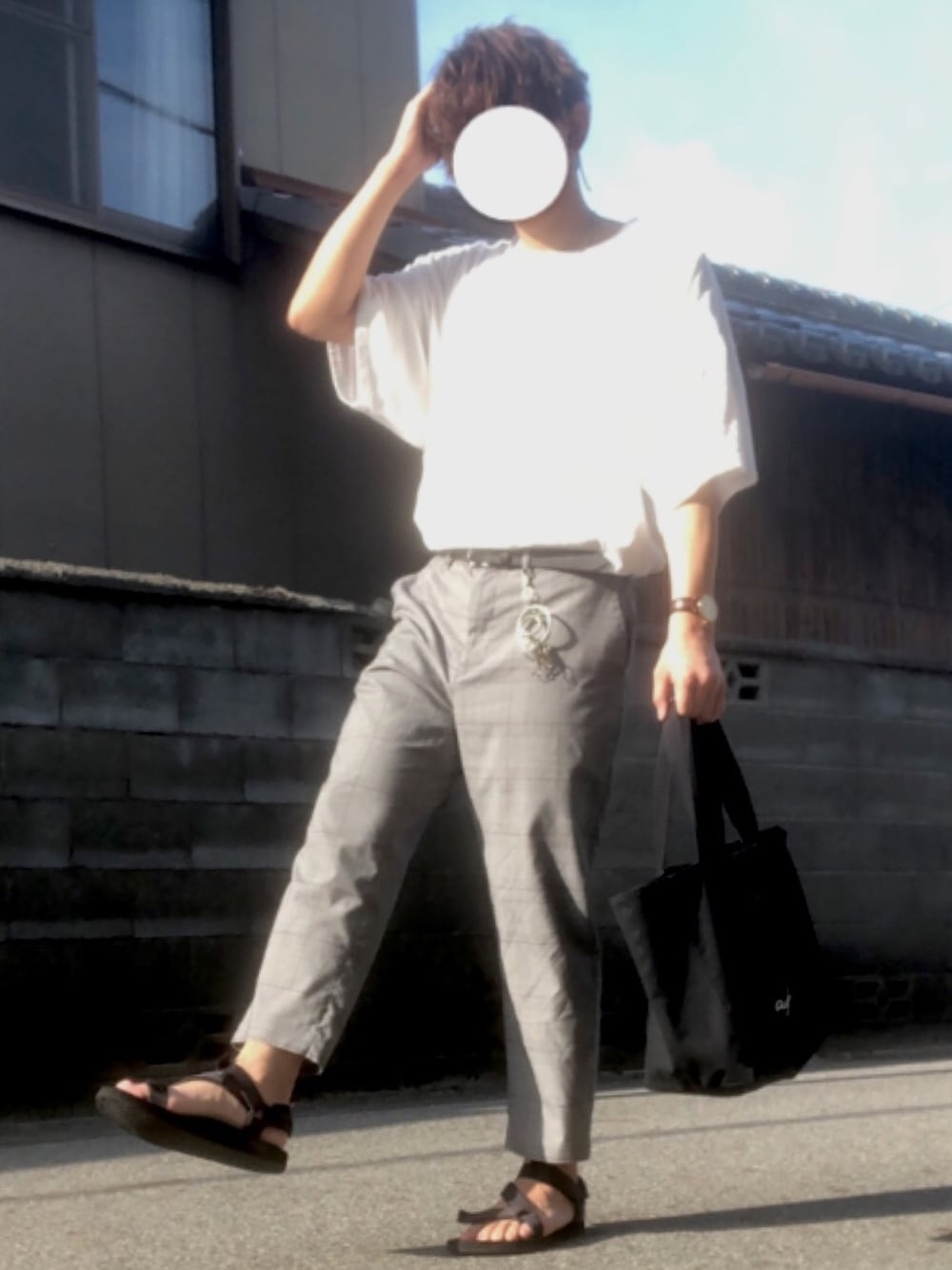 「夏、シンプルコーデ、お洒落さんとつながりたい、今日のコーデ、キレイめ、ワイドパンツ、チェックパンツ、GU、GUコーデ、タックイン」｜「THE NORTH FACEのTHE NORTH FACE/ザノースフェイス ULTRA STRATUM/ウルトラストレイタム /スポサン/スポーツサンダル/NF52051（サンダル、ブラック系）」を使った、KOKIさん（メンズ・180cm）の夏コーディネートの1枚目の写真