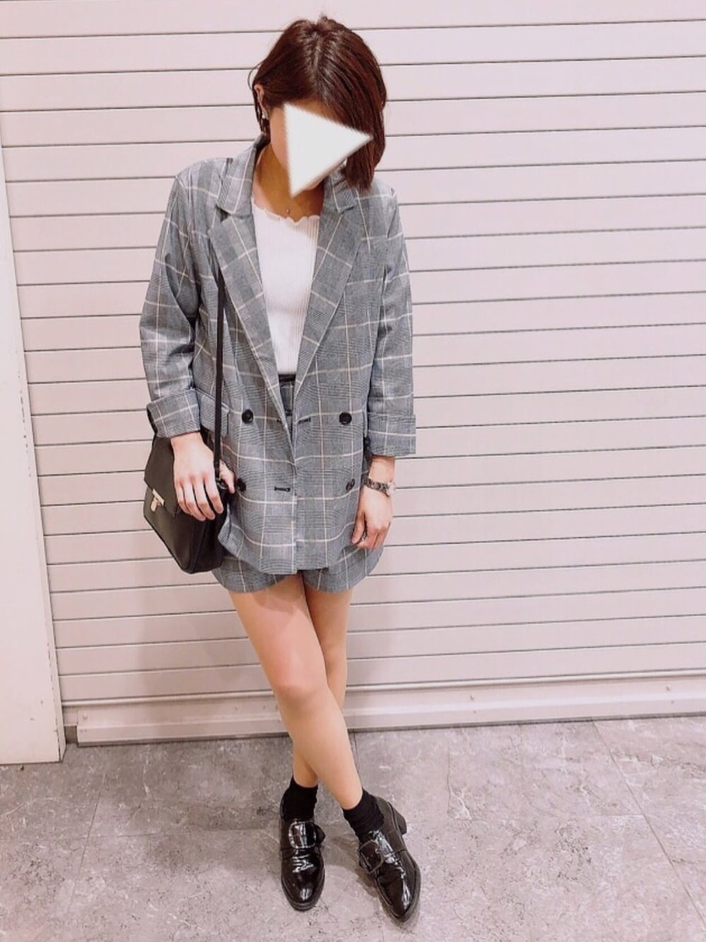 「大人カジュアル、休日スタイル、おしゃれさんと繋がりたい、カジュアルコーデ」｜「PAGEBOYのチェック/無地テーラードジャケット（テーラードジャケット、グレー系）」を使った、Mikakoさん（レディース・159cm）の春コーディネートの1枚目の写真