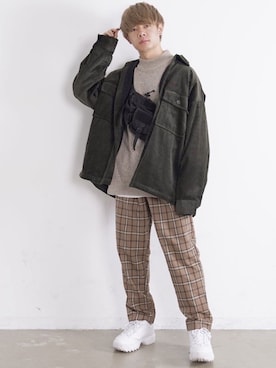 「BASQUE magenta（バスクマゼンタ）のアイテム（ニット/セーター）」を使った、ゆーすけさん（メンズ・165cm）の冬コーディネート