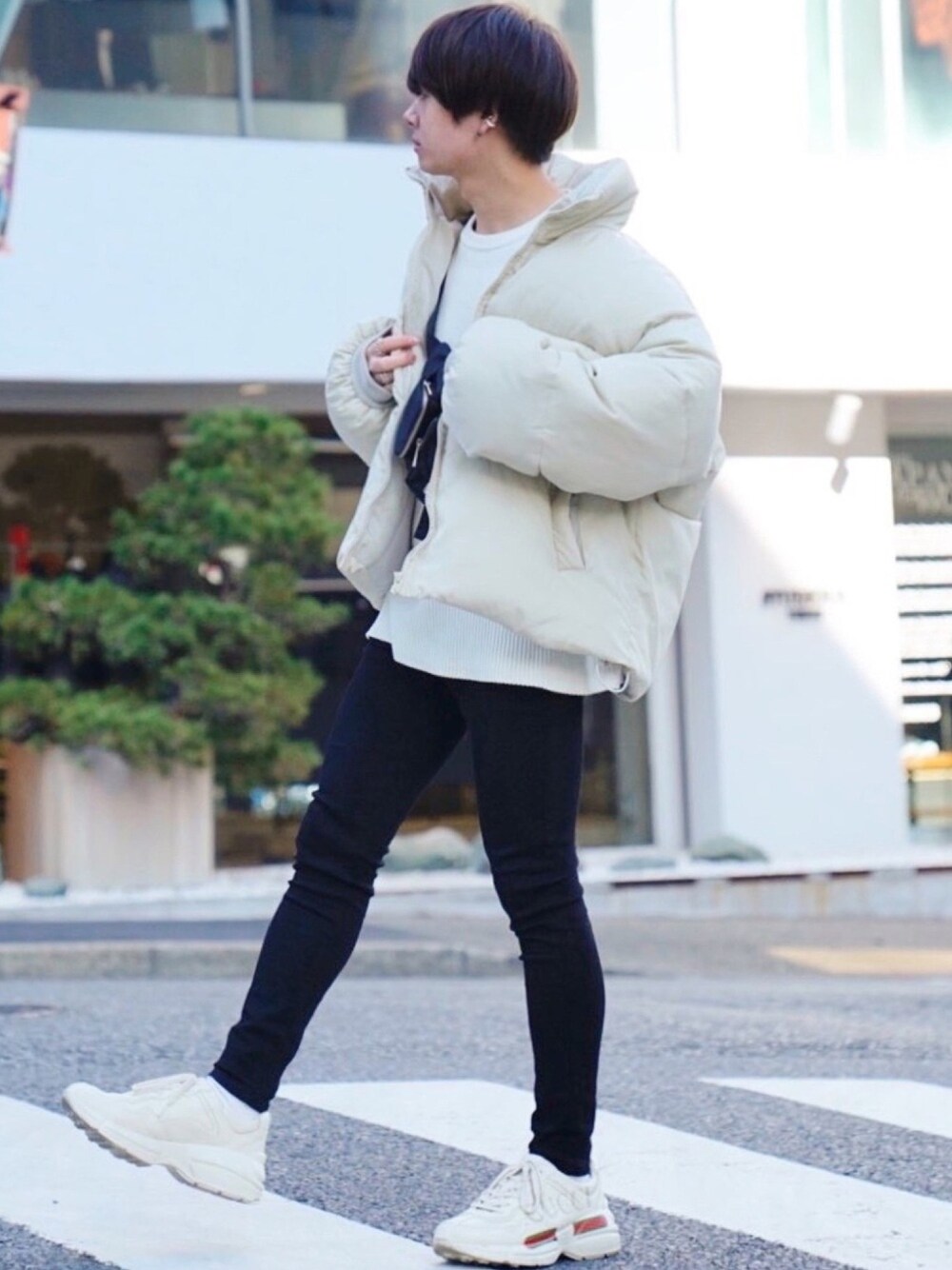 fekete　ダウンジャケット　白　韓国ブランド　ストリートファッション