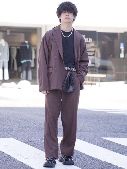 ゆーすけ Loungewear Tokyoのセットアップを使ったコーディネート Wear