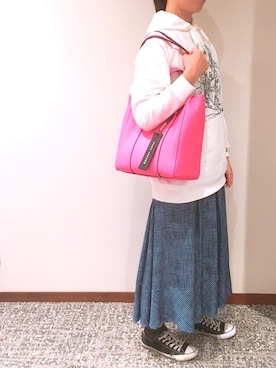 「MARC JACOBS（マークジェイコブス）のアイテム（パーカー）」を使った、coco😎さん（レディース・162cm）の秋コーディネート