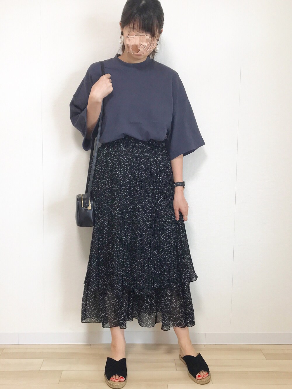 「大人カジュアル、シンプル、プチプラコーデ、ママファッション、ユニクロ、ドット、Doシンプル部、Doシンプル」｜「UNIQLOのアイテム（Tシャツ/カットソー、ブルー系）」を使った、yuiさん（レディース・160cm）の春コーディネートの1枚目の写真