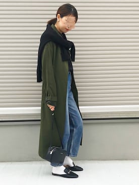 「肩掛け」｜「アイテム（トレンチコート）」を使った、yuiさん（レディース・160cm）の春コーディネート