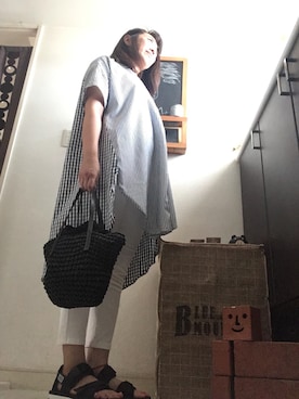 「AS KNOW AS PINKY（アズノゥアズピンキー）のアイテム（シャツワンピース）」を使った、イルカさん（レディース・165cm）の夏コーディネート