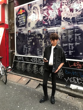 「UNIQLO（ユニクロ）のウルトラストレッチジーンズ（デニムパンツ、ブラック系）」を使った、たに なおさん（レディース）の秋コーディネート