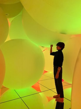 「GU（ジーユー）のアイテム（ニット/セーター、ブラック系）」を使った、たに なおさん（レディース）の冬コーディネート