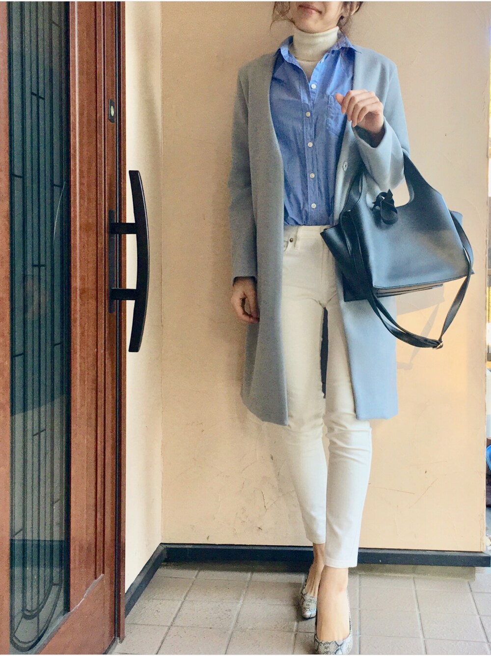 「オトナカジュアル、プチプラコーデ、きれいめカジュアル、nostalgia、UNIQLOコーデ、UNIQLO、ユニクロ、無印良品、amiami、EditSheen」｜「no brandのアイテム（ノーカラージャケット、ブルー系）」を使った、fumikaさん（レディース・163cm）の冬コーディネートの1枚目の写真