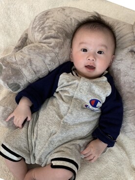 「Champion（チャンピオン）のアイテム（ロンパース、グレー系）」を使った、由佳&チビ君さんの春コーディネート