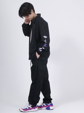 「袖プリント」｜「アイテム（ジャケット/アウター）」を使った、Salong hameu【Official】さん（メンズ・175cm）の春コーディネート