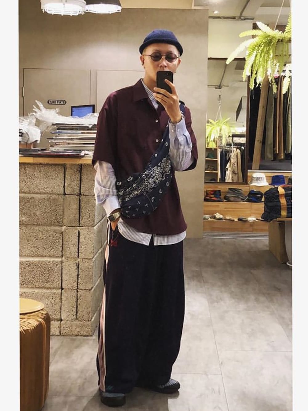 「#Kapital、NEEDLES、kikokostadinov」｜「Needlesのアイテム（その他パンツ、パープル系）」を使った、Joeyさん（メンズ・171cm）の春コーディネートの1枚目の写真