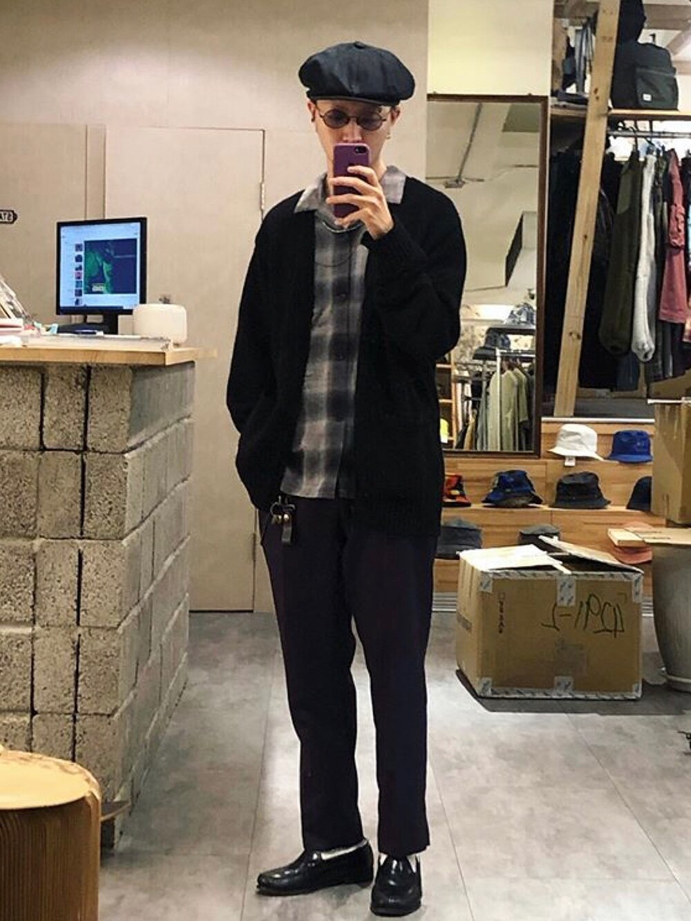 「WACKO MARIA 、BEAMS、GHBASS」｜「WACKO MARIAのアイテム（その他パンツ、パープル系）」を使った、Joeyさん（メンズ・171cm）の春コーディネートの1枚目の写真
