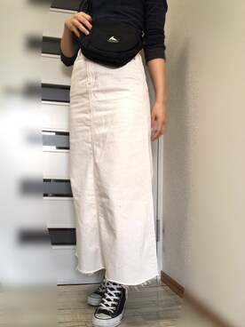 SHIーIさんの「ウエストダメージスリットデニムスカート」を使ったコーディネート