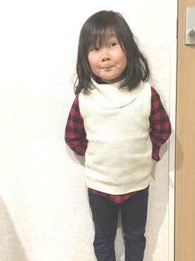 「Birthday（バースデイ）のアイテム（ニット/セーター、ホワイト系）」を使った、moe..eitaさん（キッズ・110cm）の冬コーディネート