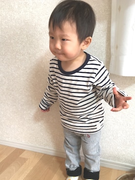 「西松屋（ニシマツヤ）のアイテム（Tシャツ/カットソー、ブラック系）」を使った、moe..eitaさん（キッズ・110cm）の冬コーディネート